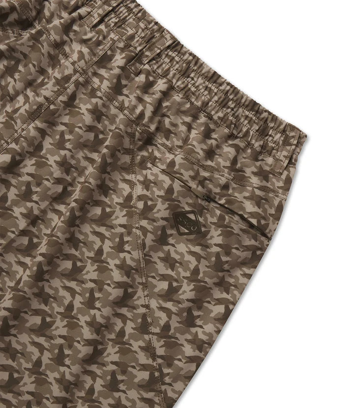Southern Shirt | Everyday Hybrid Shorts in Mallard Mirage